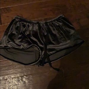Velvet sleep shorts